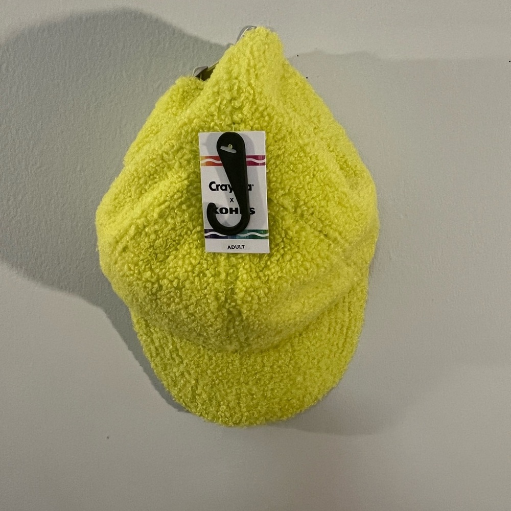 NWT (new with tags)
Crayola Cap bright yellow size OS